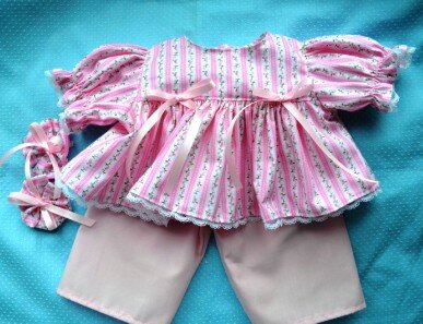 PINK ROSEBUDS FLORAL TOP, PANTS AND BOWS-